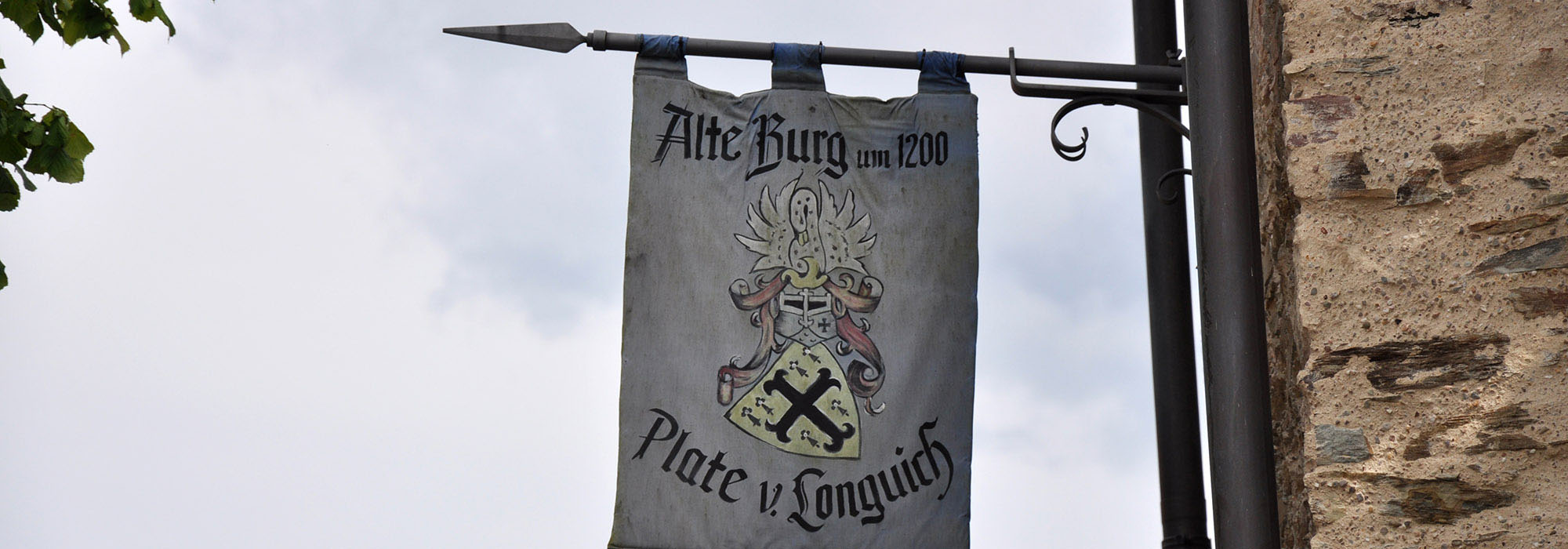 Alte Burg Longuich  Spätgotische Burg in Longuich-Kirsch Mosel