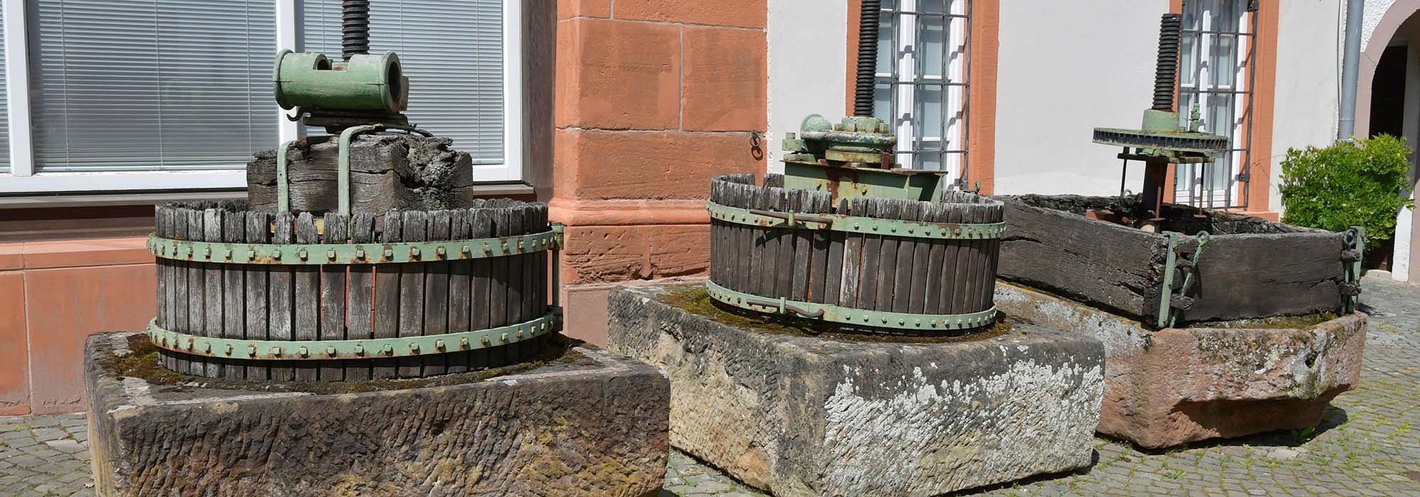 Cusanusstift Bernkastel-Kues Mosel Vinothek