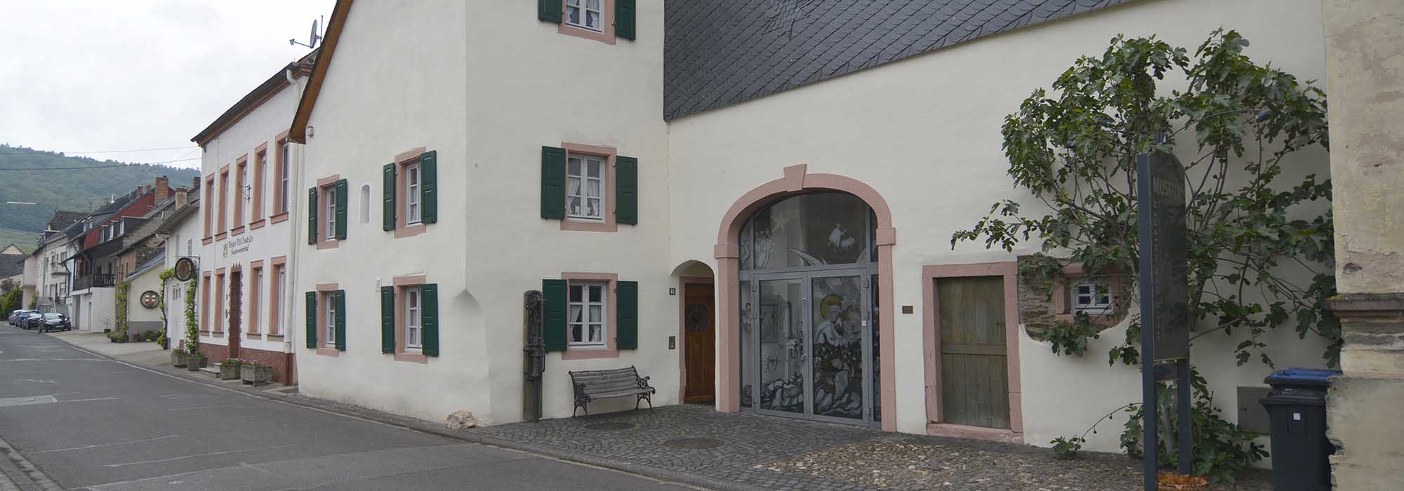 Klüsserath Mosel Häuser