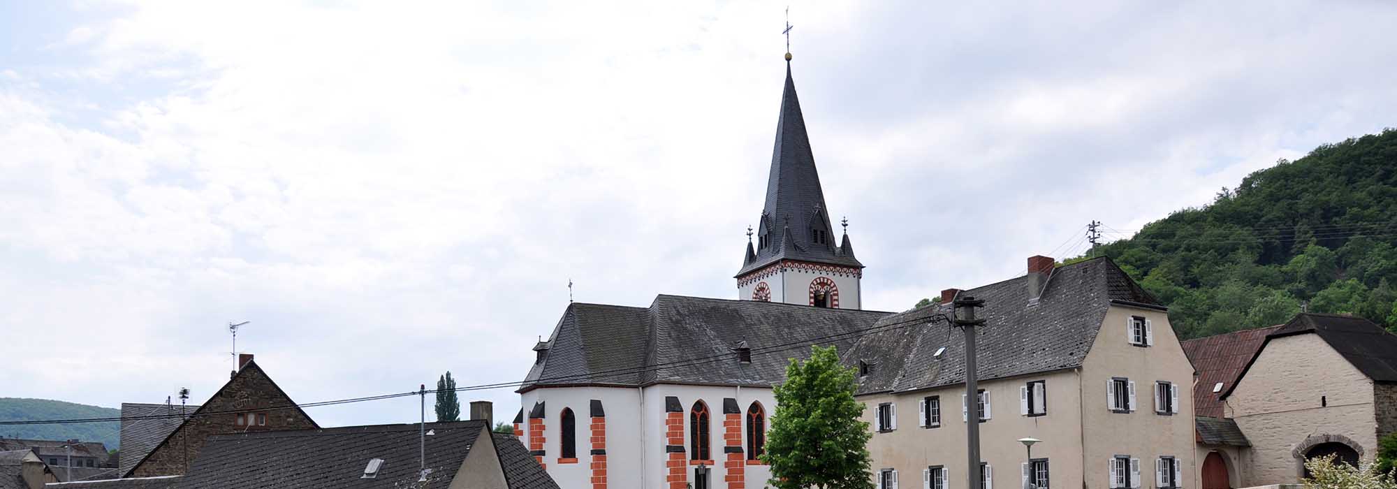 Löf Mosel Kirche