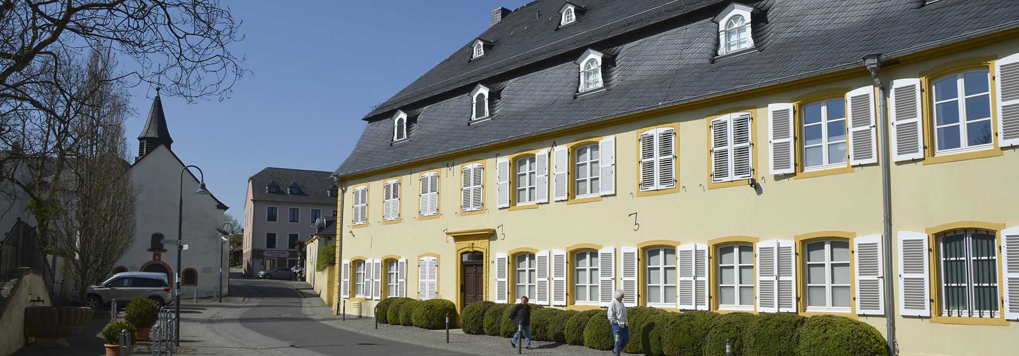 Perl Nennig Besch Mosel