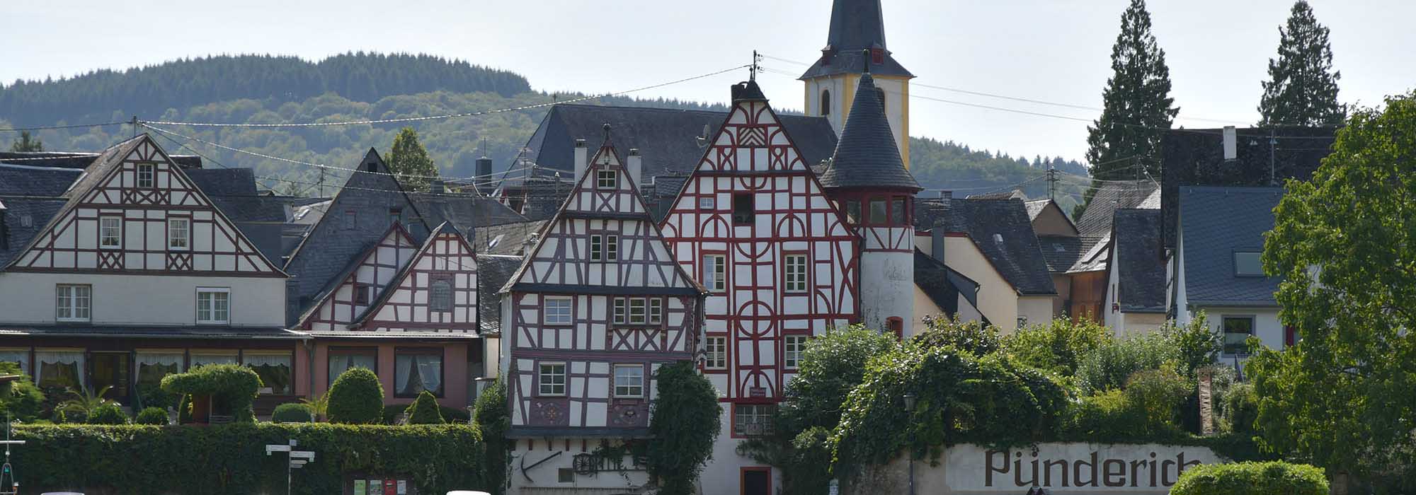Pünderich Mosel Fachwerkhaus